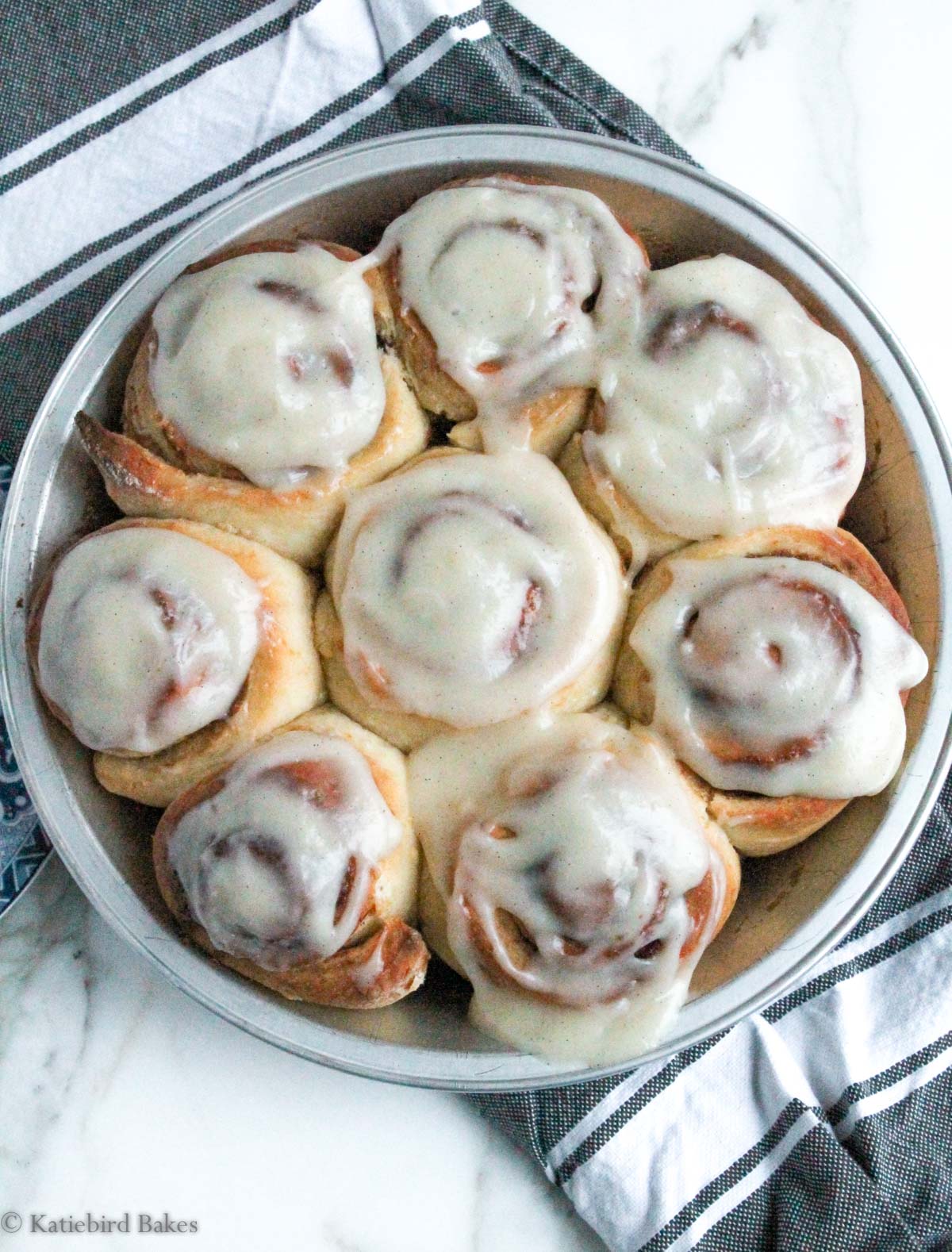 maler Astrolabe korn Cinnamon Rolls with Cream Cheese Icing - Katiebird Bakes