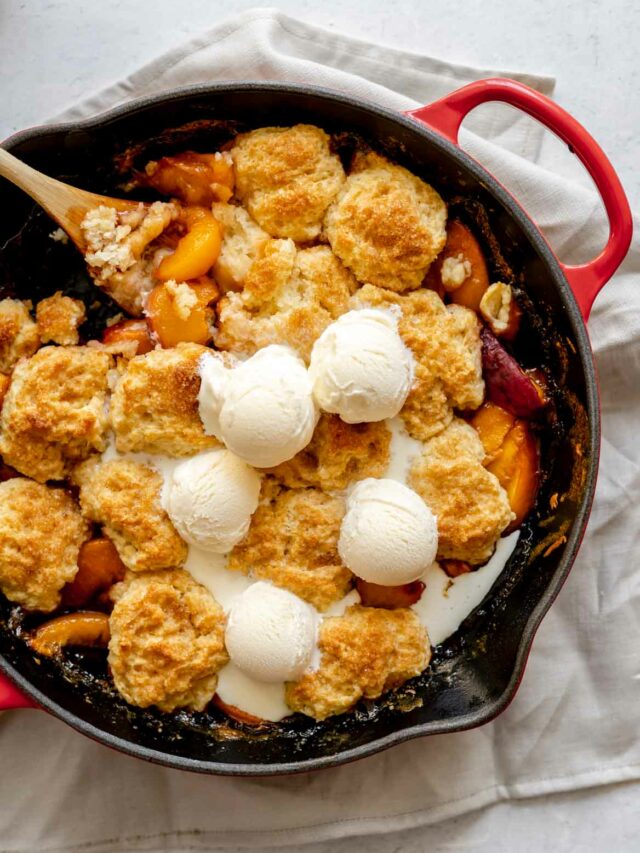 Simple Fresh Peach Cobbler
