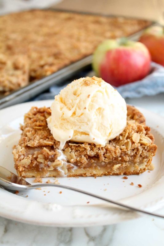 Apple Crumble Slab Pie | katiebirdbakes.com