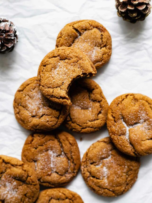 Soft Ginger Molasses Cookies