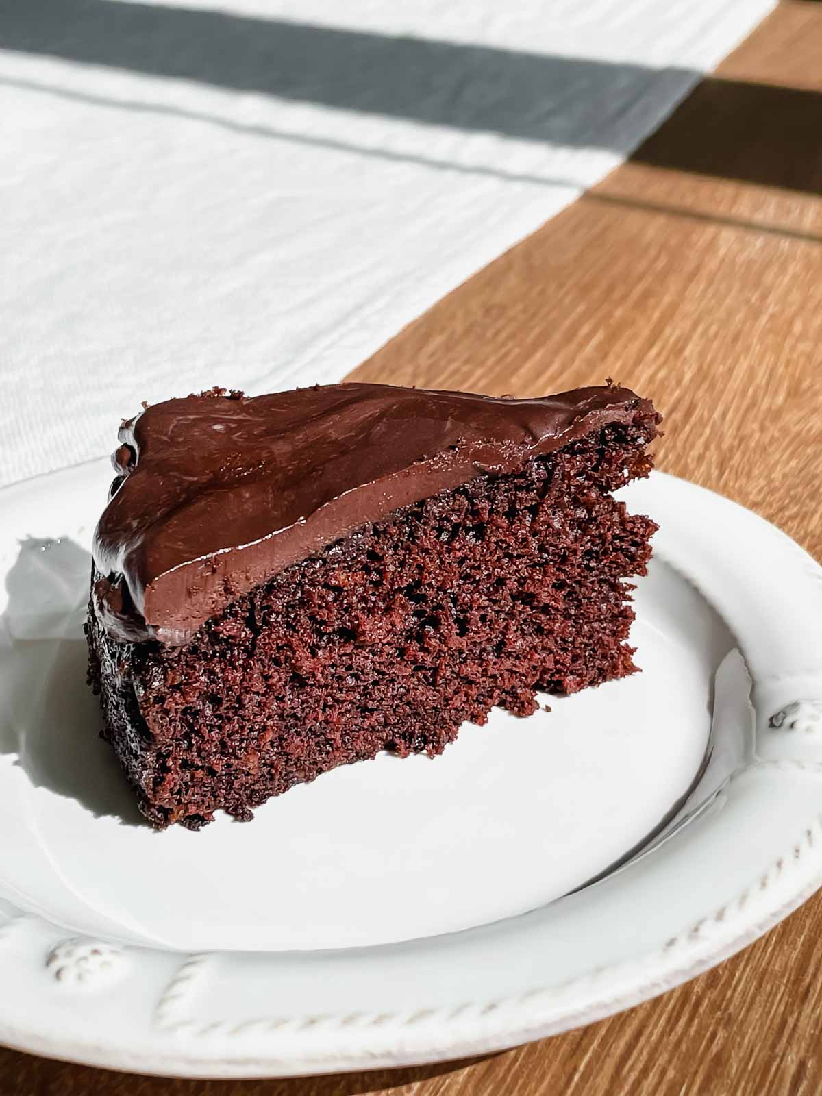 Single Layer Chocolate Cake with Chocolate Ganache