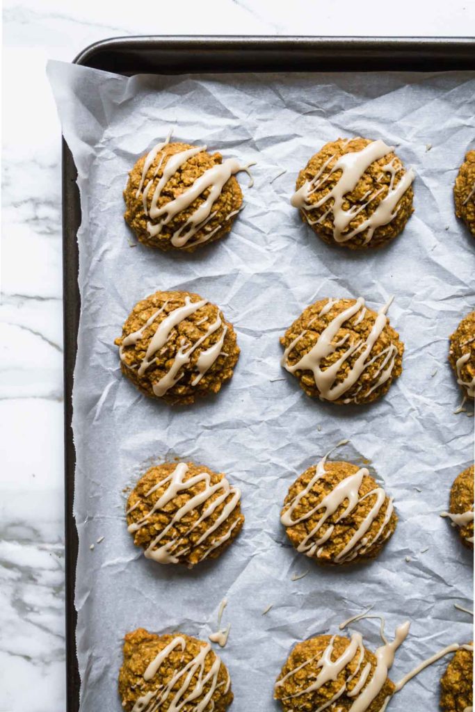 Healthy Pumpkin Oatmeal Cookies: gluten-free and vegan | katiebirdbakes