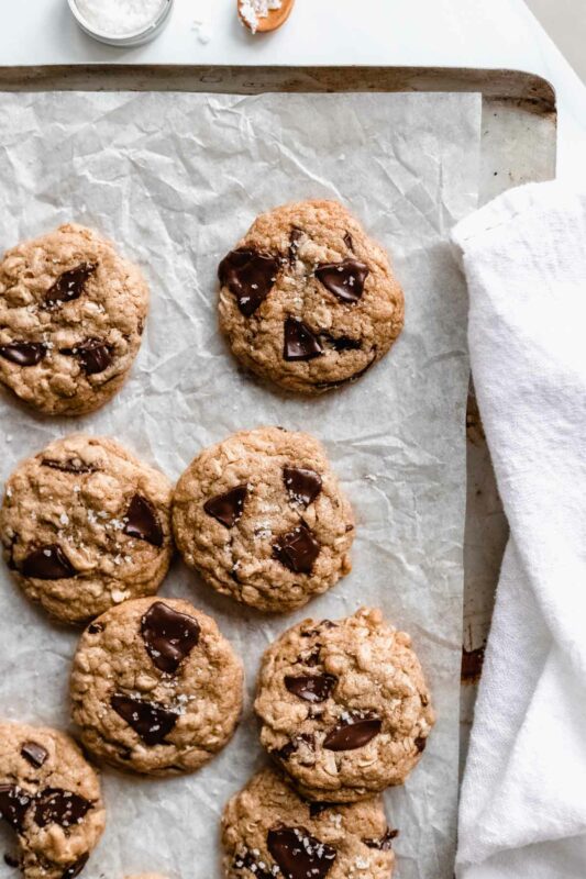 Easy soft and chewy oatmeal chocolate chip cookies